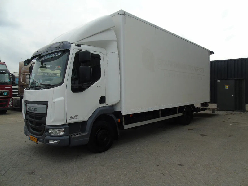 DAF LF 210 + euro 6 + lift + 3P + 12T - Furgonas sunkvežimis: foto 3 DAF LF 210 + euro 6 + lift + 3P + 12T - Furgonas sunkvežimis: foto 3