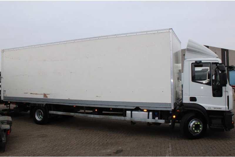 Iveco Eurocargo 160e25 + lift + euro 6 - Furgonas sunkvežimis: foto 3 Iveco Eurocargo 160e25 + lift + euro 6 - Furgonas sunkvežimis: foto 3