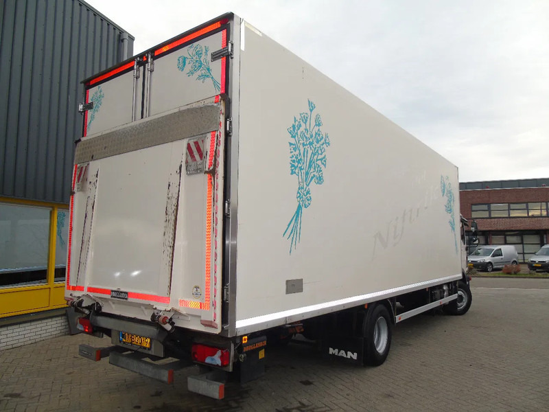 MAN TGM 12.250 + EURO 6 - Furgonas sunkvežimis: foto 3 MAN TGM 12.250 + EURO 6 - Furgonas sunkvežimis: foto 3