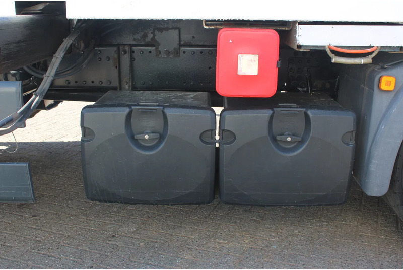 Sunkvežimis su kranu MAN TGS 26.440 + HMF 22T/M + remote + 6x2 steering + EURO 5: foto 11 Sunkvežimis su kranu MAN TGS 26.440 + HMF 22T/M + remote + 6x2 steering + EURO 5: foto 11