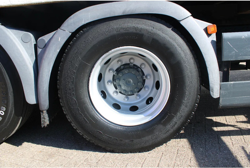 Sunkvežimis su kranu MAN TGS 26.440 + HMF 22T/M + remote + 6x2 steering + EURO 5: foto 9 Sunkvežimis su kranu MAN TGS 26.440 + HMF 22T/M + remote + 6x2 steering + EURO 5: foto 9