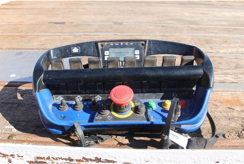 Sunkvežimis su kranu MAN TGS 26.440 + HMF 22T/M + remote + 6x2 steering + EURO 5: foto 7 Sunkvežimis su kranu MAN TGS 26.440 + HMF 22T/M + remote + 6x2 steering + EURO 5: foto 7