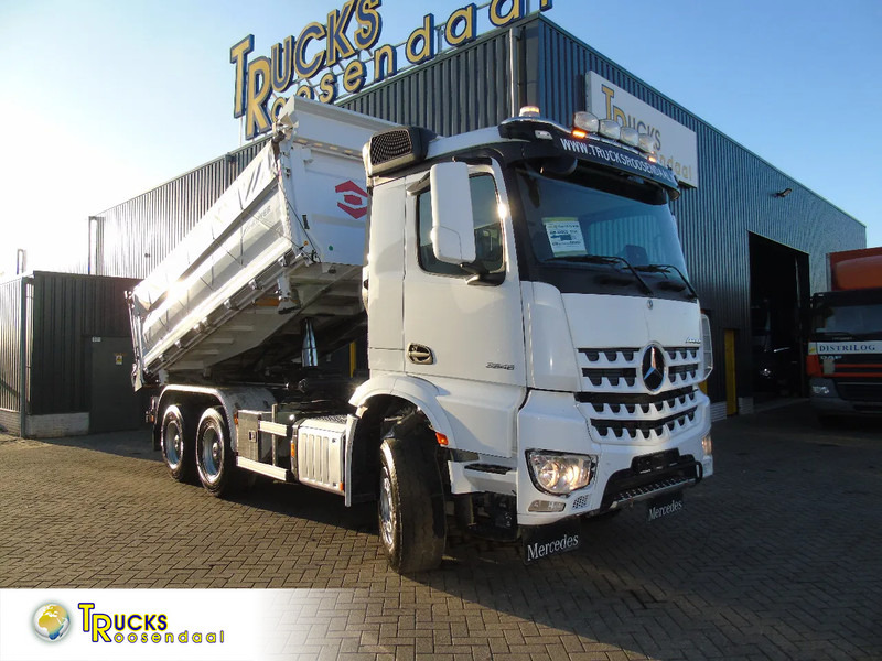 Mercedes-Benz Arocs 3348 + TRI TIPPER + 6X4 + EURO 6 - Savivartis sunkvežimis: foto 1 Mercedes-Benz Arocs 3348 + TRI TIPPER + 6X4 + EURO 6 - Savivartis sunkvežimis: foto 1