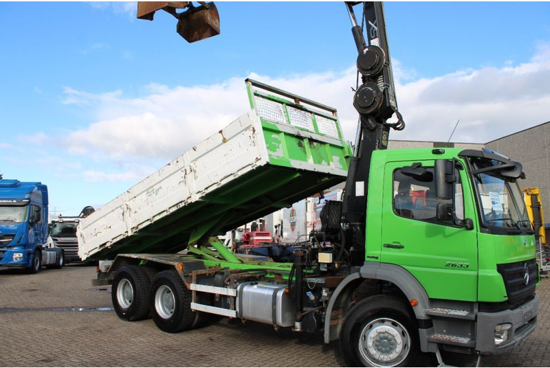 Mercedes-Benz Axor 2633 + TIPPER + HIAB 144 + REMOTE + MANUAL + 6x4 - Savivartis sunkvežimis, Sunkvežimis su kranu: foto 3 Mercedes-Benz Axor 2633 + TIPPER + HIAB 144 + REMOTE + MANUAL + 6x4 - Savivartis sunkvežimis, Sunkvežimis su kranu: foto 3