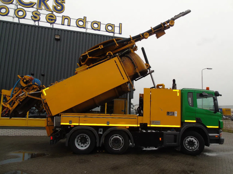 Scania P 360 + COMBI VACUUM WIEDEMANN + 6X4 - Asenizatorius: foto 2 Scania P 360 + COMBI VACUUM WIEDEMANN + 6X4 - Asenizatorius: foto 2
