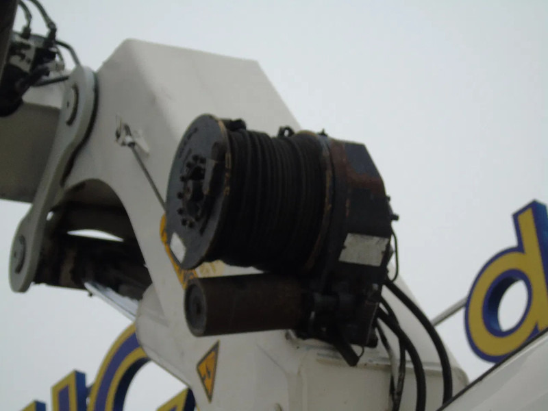 Scania R 520 V8 + PALFINGER 72002 6X + JIB 4X + WINCH + 8X4 + EURO 6 + REMOTE - Sunkvežimis su kranu: foto 5 Scania R 520 V8 + PALFINGER 72002 6X + JIB 4X + WINCH + 8X4 + EURO 6 + REMOTE - Sunkvežimis su kranu: foto 5