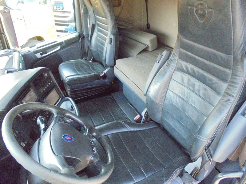 Scania R730 V8 + Euro 5 + Loglift 115Z + 6X4 - Platforminis/ Bortinis sunkvežimis: foto 4 Scania R730 V8 + Euro 5 + Loglift 115Z + 6X4 - Platforminis/ Bortinis sunkvežimis: foto 4