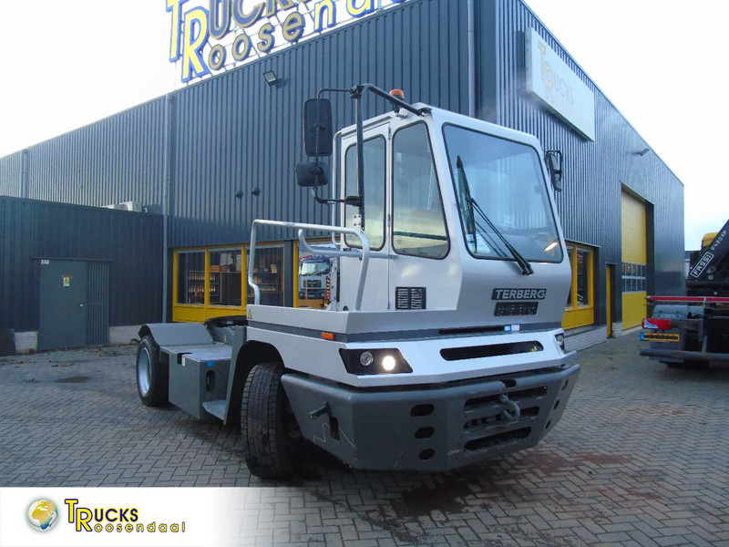 Terberg YT 182 fully funtion + perfect - Terminalų vilkikas: foto 1 Terberg YT 182 fully funtion + perfect - Terminalų vilkikas: foto 1