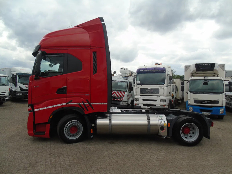 Iveco S-WAY 460 + LNG + 10 PIECES IN STOCK - Vilkikas: foto 4 Iveco S-WAY 460 + LNG + 10 PIECES IN STOCK - Vilkikas: foto 4