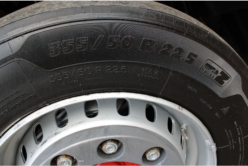 Iveco S-WAY 460 + LNG + retarder + euro 6 - Vilkikas: foto 5 Iveco S-WAY 460 + LNG + retarder + euro 6 - Vilkikas: foto 5