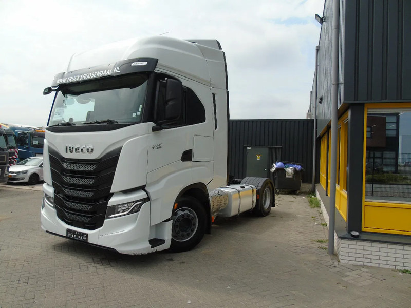 Iveco S-WAY 490 + RETARDER + 93.000KM - Vilkikas: foto 2 Iveco S-WAY 490 + RETARDER + 93.000KM - Vilkikas: foto 2