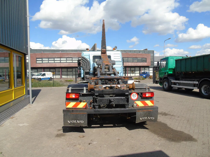 Volvo FM 340 + MANUAL + 19T - Hook-lift sunkvežimis: foto 4 Volvo FM 340 + MANUAL + 19T - Hook-lift sunkvežimis: foto 4