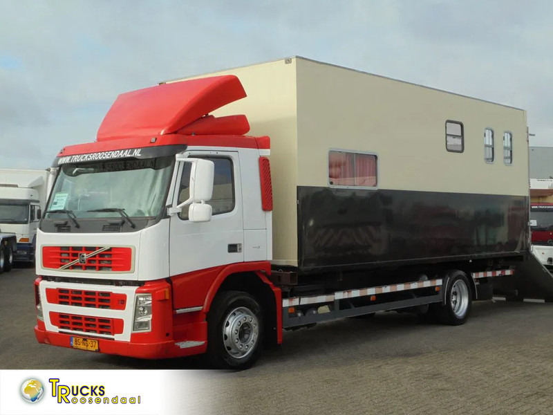 Volvo FM 9.310 + Euro 5 + Manual + Horse transport - Konteineris-vežimus/ Sukeisti kūną sunkvežimis: foto 1 Volvo FM 9.310 + Euro 5 + Manual + Horse transport - Konteineris-vežimus/ Sukeisti kūną sunkvežimis: foto 1