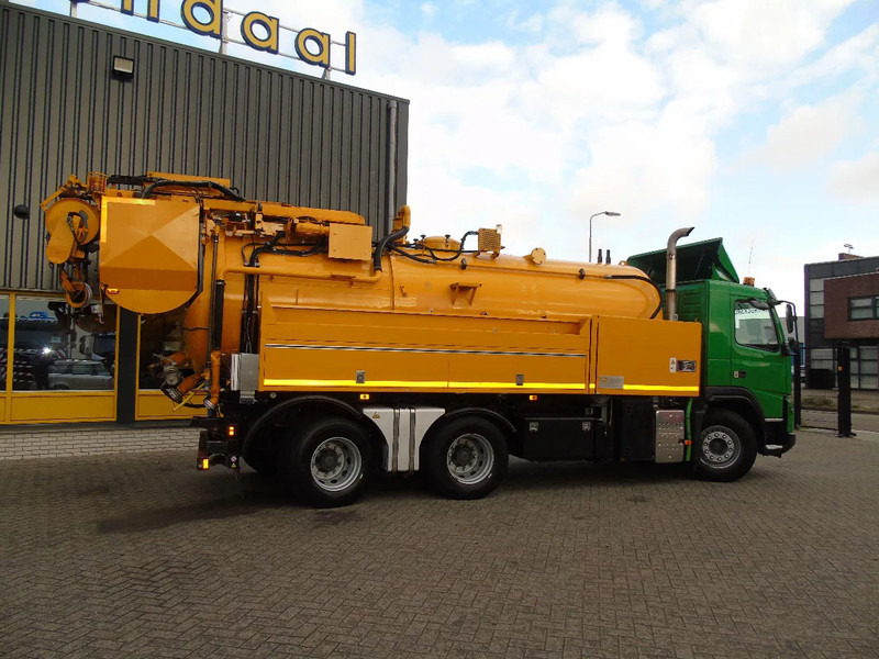 Volvo FMX 420 + 15.000L + HIGH PRESSURE PUMP + URACA + 6X4 + EURO 5 - Asenizatorius: foto 3 Volvo FMX 420 + 15.000L + HIGH PRESSURE PUMP + URACA + 6X4 + EURO 5 - Asenizatorius: foto 3