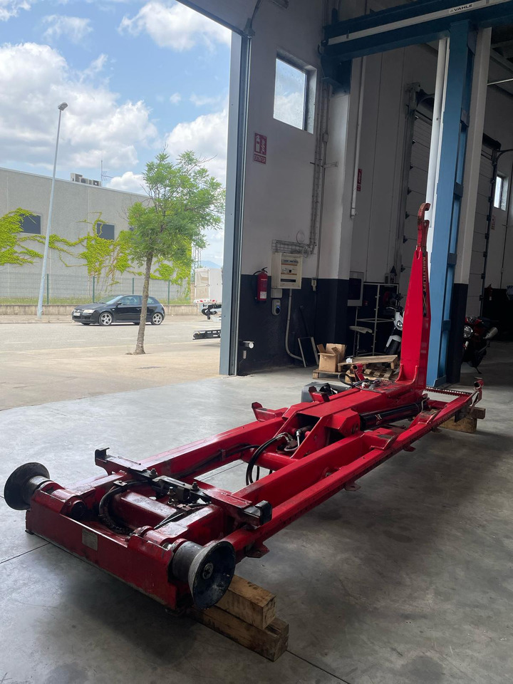 Multilift XR 10 S 36 - Išverčiamas konteineris: foto 1 Multilift XR 10 S 36 - Išverčiamas konteineris: foto 1