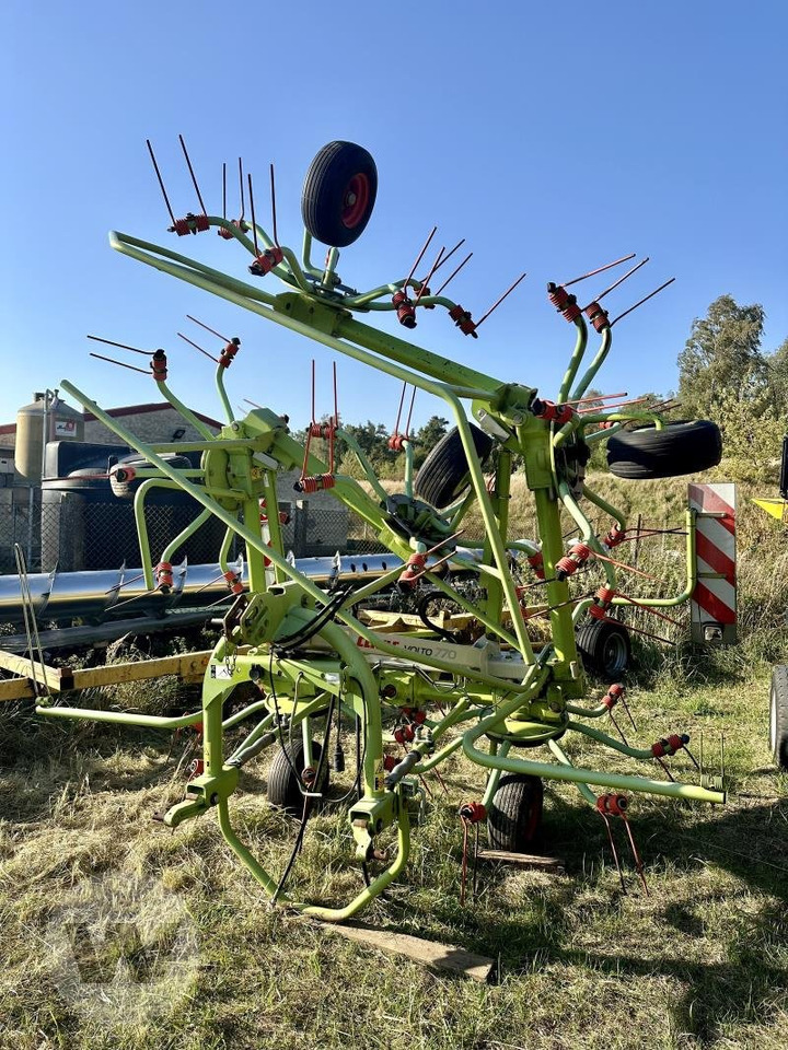 CLAAS Volto 770 - Šieno grėblys/ Vartytuvas: foto 4 CLAAS Volto 770 - Šieno grėblys/ Vartytuvas: foto 4