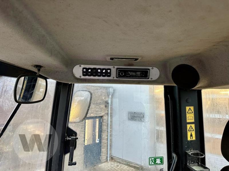 JCB 427 HT Agri - Ratinis krautuvas: foto 5 JCB 427 HT Agri - Ratinis krautuvas: foto 5