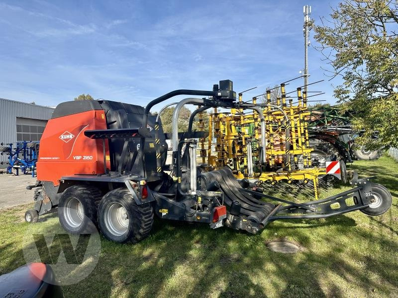 Kuhn VBP 2160 - Ruloninis presas: foto 1 Kuhn VBP 2160 - Ruloninis presas: foto 1