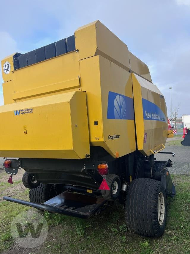 New Holland BR 7070 - Ruloninis presas: foto 4 New Holland BR 7070 - Ruloninis presas: foto 4