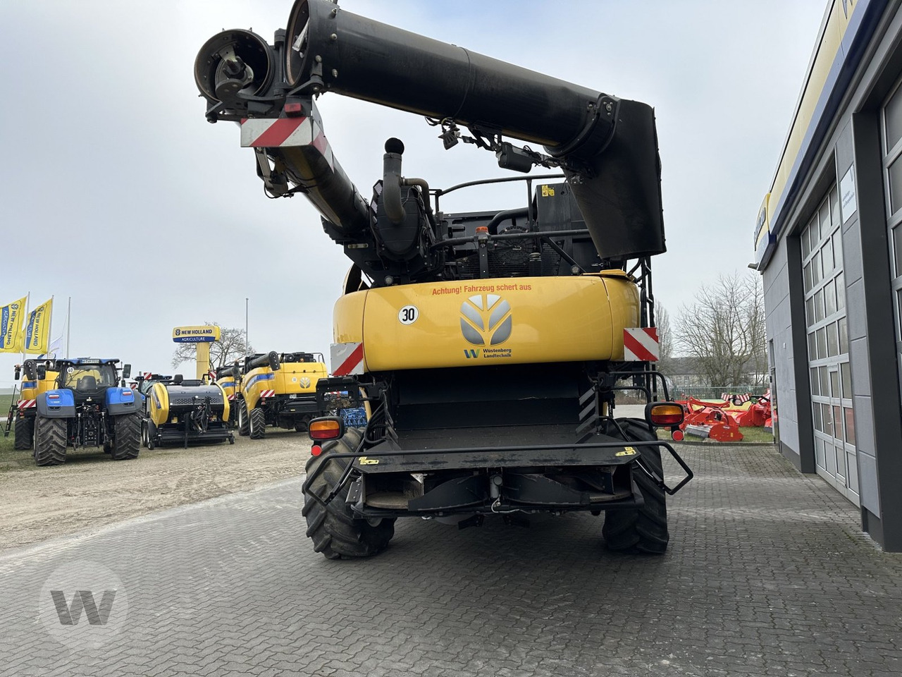 New Holland CR 10.90 - Derliaus nuėmimo kombainas: foto 2 New Holland CR 10.90 - Derliaus nuėmimo kombainas: foto 2