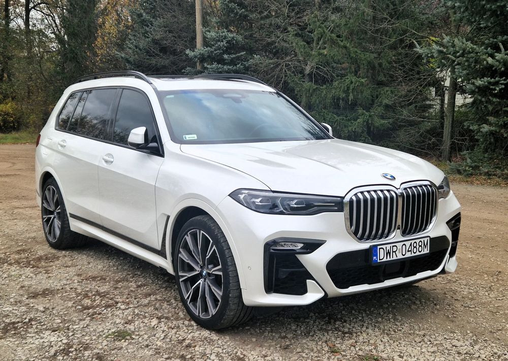 BMW X7 M50i sport - Visureigis: foto 1 BMW X7 M50i sport - Visureigis: foto 1