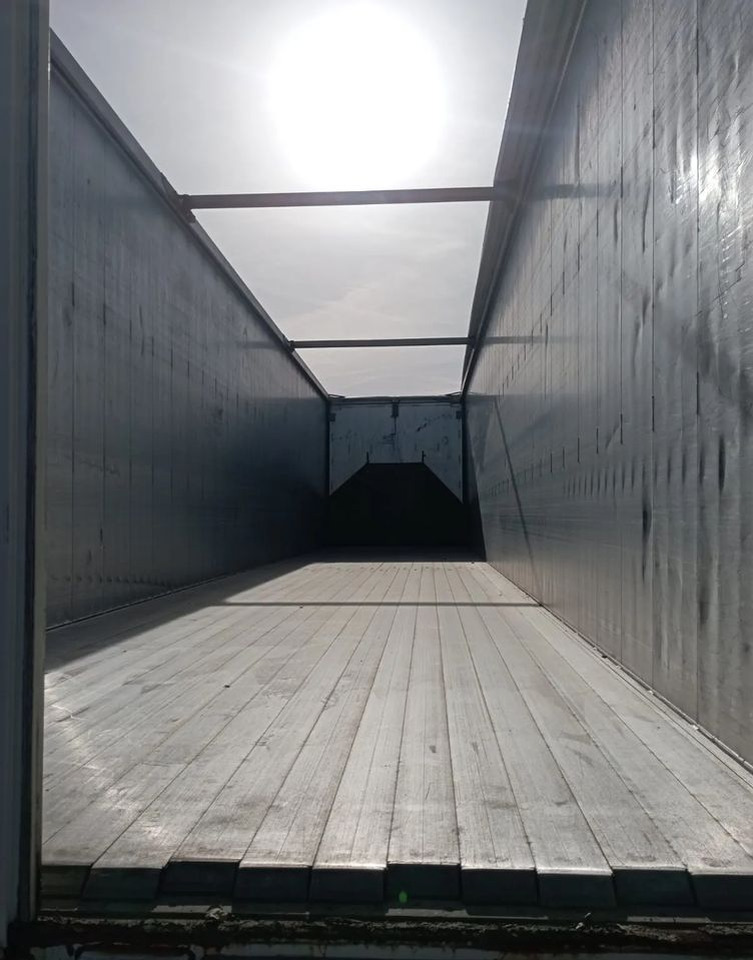 Reisch 3x Ruchoma podłoga 2 - 2022 , 1-2023 - Su slankiojanciomis grindimis puspriekabė: foto 5 Reisch 3x Ruchoma podłoga 2 - 2022 , 1-2023 - Su slankiojanciomis grindimis puspriekabė: foto 5