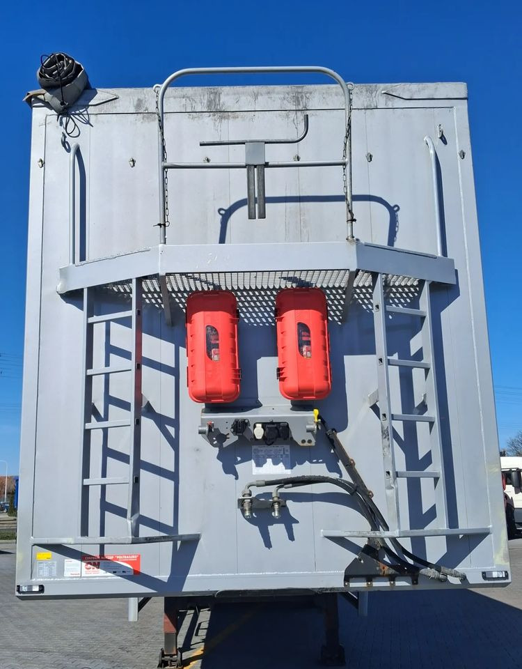 Reisch Ruchoma Podłoga 8mm - Su slankiojanciomis grindimis puspriekabė: foto 3 Reisch Ruchoma Podłoga 8mm - Su slankiojanciomis grindimis puspriekabė: foto 3