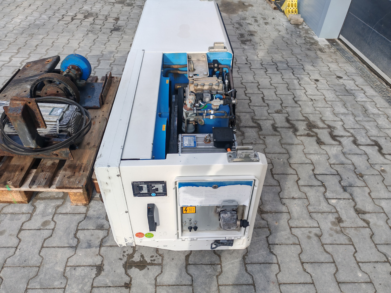 FRIGOBLOCK FK13 / G24 V03K516 / DP132-150/4 / COMPLETE SET - Aušinimo sistema: foto 5 FRIGOBLOCK FK13 / G24 V03K516 / DP132-150/4 / COMPLETE SET - Aušinimo sistema: foto 5