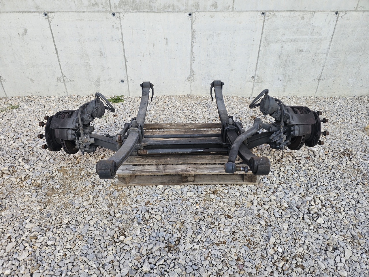 MERCEDES ATEGO MP4 12.XXX EURO 6 / COMPLETE FRONT AXLE - Priekinė ašis: foto 2 MERCEDES ATEGO MP4 12.XXX EURO 6 / COMPLETE FRONT AXLE - Priekinė ašis: foto 2