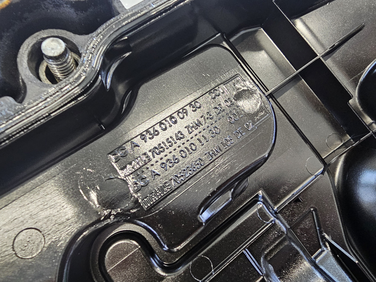 MERCEDES-BENZ ATEGO MP4 EURO 6 / OM936 / ENGINE COVER / A9360100930 - Variklis ir dalys: foto 4 MERCEDES-BENZ ATEGO MP4 EURO 6 / OM936 / ENGINE COVER / A9360100930 - Variklis ir dalys: foto 4