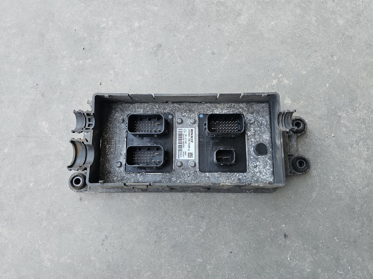 RENAULT RANGE T / RCIOM Lo CONTROL UNIT / 21855950 P03 - Valdymo blokas: foto 2 RENAULT RANGE T / RCIOM Lo CONTROL UNIT / 21855950 P03 - Valdymo blokas: foto 2