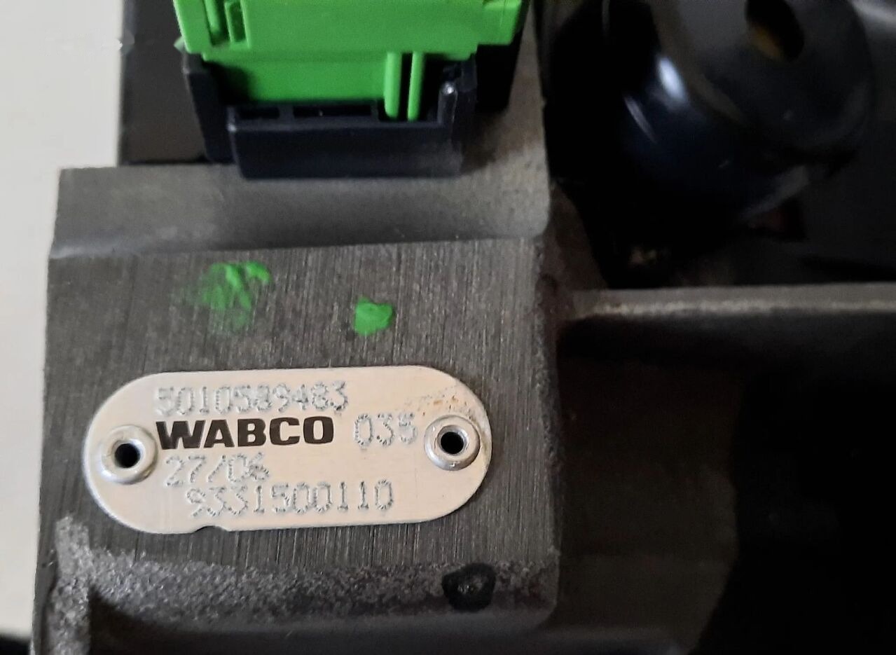 Renault Joystick lewarek zmiany biegów RENAULT MAGNUM DXI 12 Renault truck - Pavarų dėžė - Sunkvežimis: foto 5 Renault Joystick lewarek zmiany biegów RENAULT MAGNUM DXI 12 Renault truck - Pavarų dėžė - Sunkvežimis: foto 5