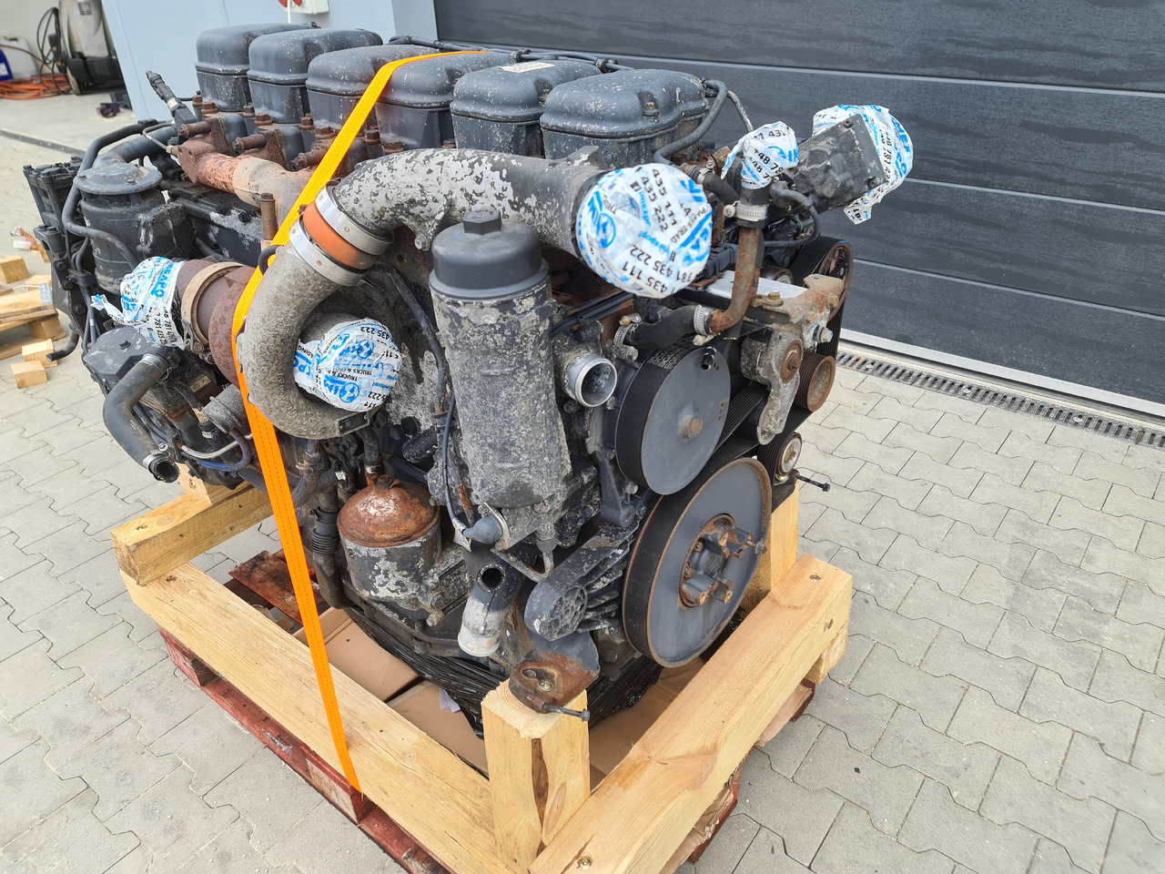 SCANIA R COMPLETE ENGINE / DC13 147 450HP / EURO 6 / WORLDWIDE DELIVERY - Variklis: foto 3 SCANIA R COMPLETE ENGINE / DC13 147 450HP / EURO 6 / WORLDWIDE DELIVERY - Variklis: foto 3