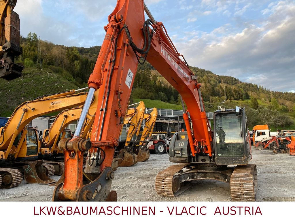 Hitachi ZX 225 USLC-3 - Vikšrinis ekskavatorius: foto 2 Hitachi ZX 225 USLC-3 - Vikšrinis ekskavatorius: foto 2
