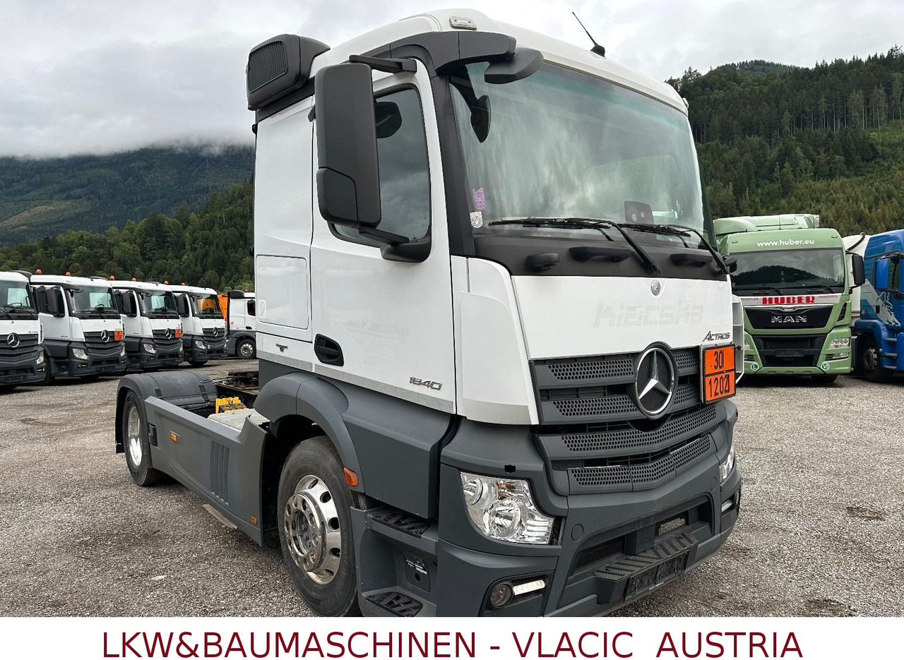 Mercedes-Benz Actros 1840 ADR - Vilkikas: foto 2 Mercedes-Benz Actros 1840 ADR - Vilkikas: foto 2