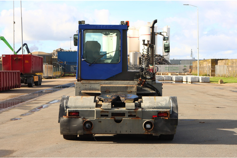 Terberg TT220 - Terminalų vilkikas: foto 5 Terberg TT220 - Terminalų vilkikas: foto 5