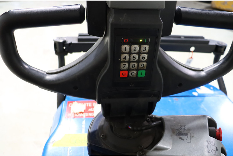 Toyota OSE120 - Užsakytų prekių krautuvas: foto 2 Toyota OSE120 - Užsakytų prekių krautuvas: foto 2