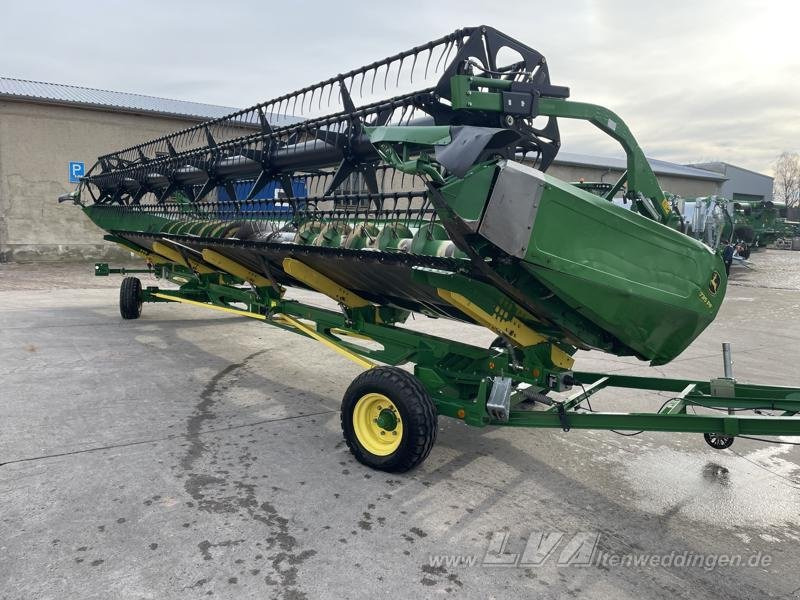 John Deere 735 PremiumFlow - Grūdų pjaunamoji: foto 2 John Deere 735 PremiumFlow - Grūdų pjaunamoji: foto 2