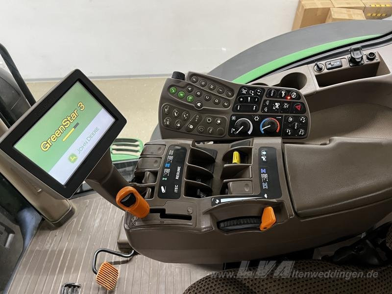 Traktorius John Deere 8310R: foto 10