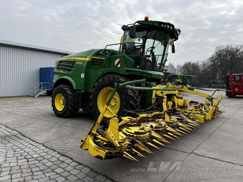 John Deere 8700 - Pašarų kombainas: foto 1 John Deere 8700 - Pašarų kombainas: foto 1