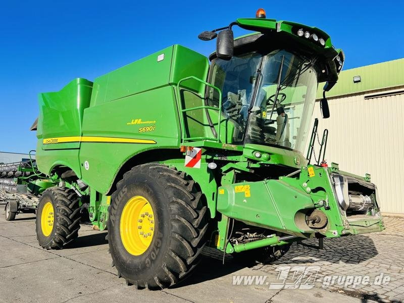 John Deere S690 - Derliaus nuėmimo kombainas: foto 2 John Deere S690 - Derliaus nuėmimo kombainas: foto 2