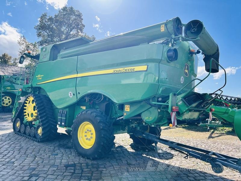 John Deere S790 - Derliaus nuėmimo kombainas: foto 5 John Deere S790 - Derliaus nuėmimo kombainas: foto 5