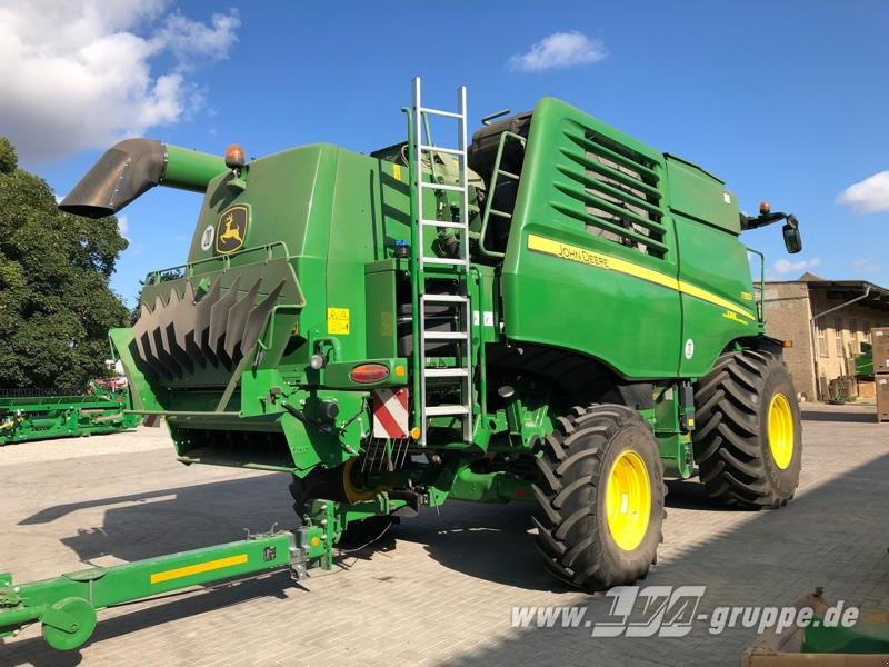 John Deere T550 - Derliaus nuėmimo kombainas: foto 4 John Deere T550 - Derliaus nuėmimo kombainas: foto 4