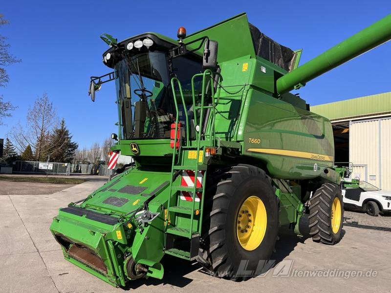 John Deere T660 - Derliaus nuėmimo kombainas: foto 3 John Deere T660 - Derliaus nuėmimo kombainas: foto 3