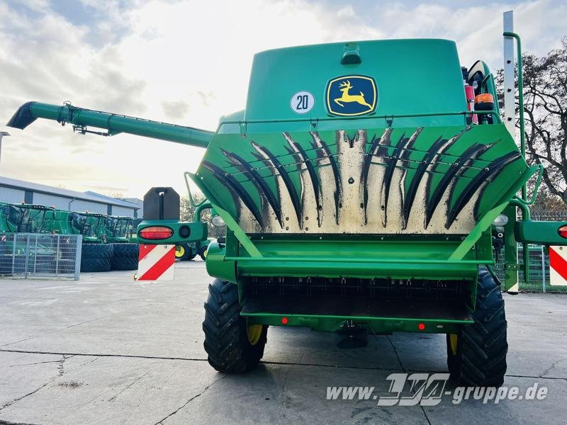 John Deere T660 - Derliaus nuėmimo kombainas: foto 4 John Deere T660 - Derliaus nuėmimo kombainas: foto 4