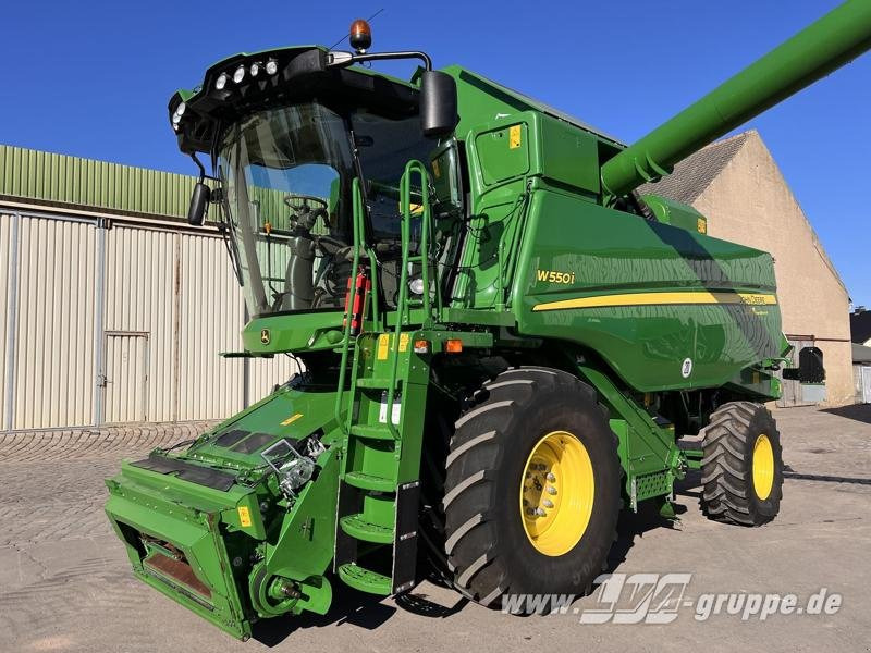 John Deere W550 - Derliaus nuėmimo kombainas: foto 2 John Deere W550 - Derliaus nuėmimo kombainas: foto 2