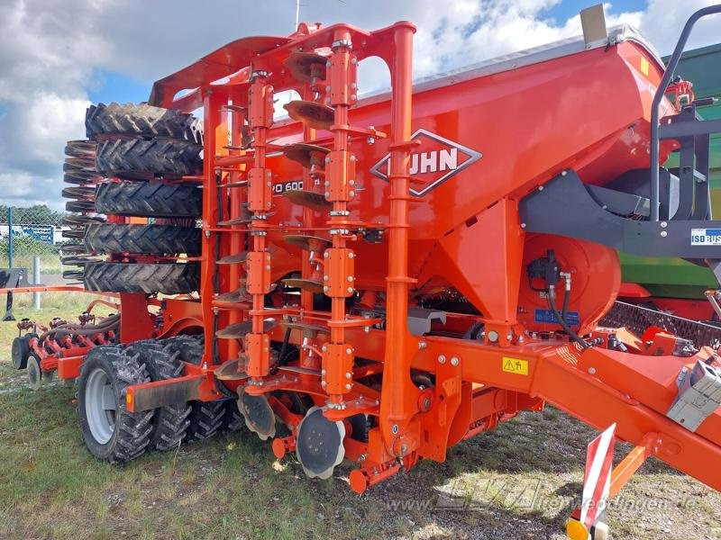 Kuhn Espro 6000R - Sėjamoji: foto 1 Kuhn Espro 6000R - Sėjamoji: foto 1