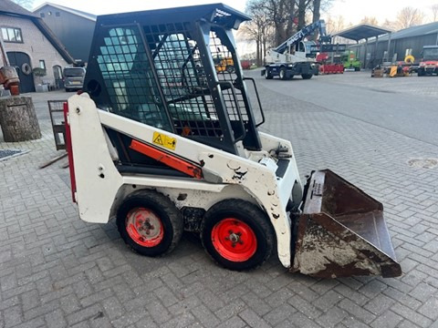 BOBCAT S70 skidsteer loader - Šarnyrinis krautuvas: foto 2 BOBCAT S70 skidsteer loader - Šarnyrinis krautuvas: foto 2