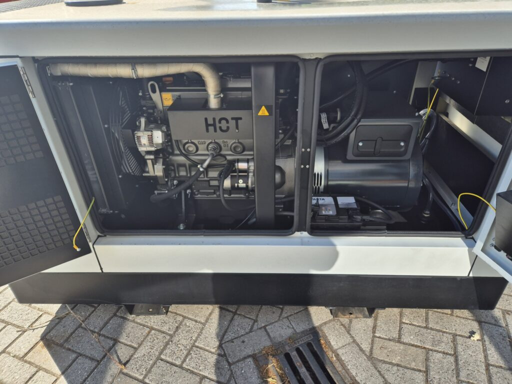 BRINKMAN & NIEMEIJER diesel generator - Elektrinis generatorius: foto 5 BRINKMAN & NIEMEIJER diesel generator - Elektrinis generatorius: foto 5