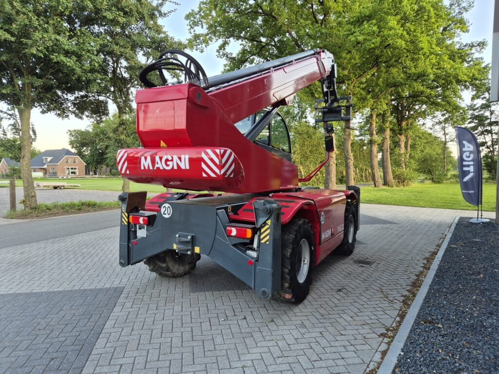 MAGNI RTH 5.23 Smart D/C - Teleskopinis krautuvas: foto 5 MAGNI RTH 5.23 Smart D/C - Teleskopinis krautuvas: foto 5